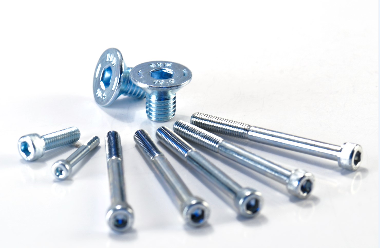SOCKET-BOLTS